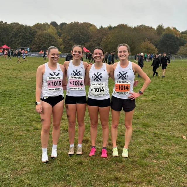 National Cross Country Relays 

Mansfield is always a highlight of the Autumn season with the iconic twisty and tough relay course. This year the Thames women’s A team made up of Ellen, Bethanie and Claire took 14th place in a high quality race. Abby also ran a great first leg for the incomplete B team. 

📸 @will.b.framed