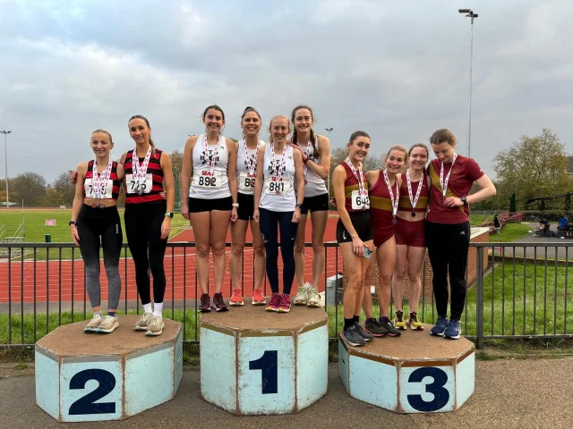 London Champions 🥇🏅🥈🥉

A successful Saturday saw both our men’s and women’s teams crowned London Cross Country Champions at Parliament Hill. 

Individually James came an impressive second while Lizzy claimed the women’s bronze medal. James was backed up by great runs from Jacob in 5th, Ollie in 7th and George in 16th to close out the scoring 4 while on the women’s side Claire came a brilliant 8th, Daisy 11th and Bethanie 12th. There was a strong turnout from both teams and we look forward to being back at Parliament Hill in February for the National. 

Special mention goes to the Davies sisters who managed to fit in the race in between wedding dress shopping!